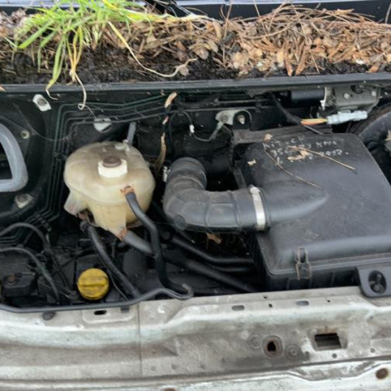 Vitre avant droit RENAULT MASTER 2 Photo n°17