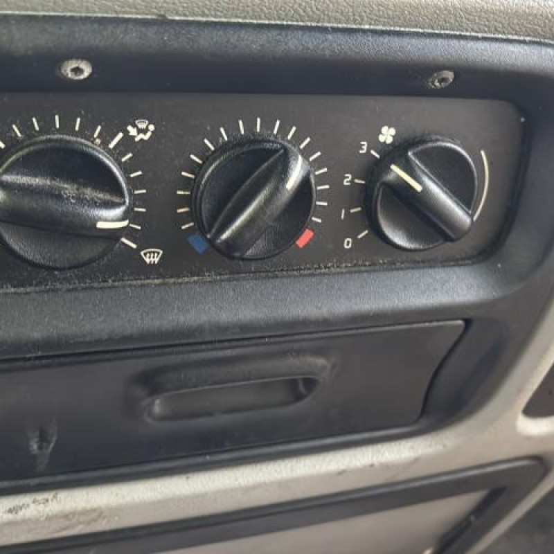 Interrupteur de leve vitre avant droit RENAULT MASTER 2 Photo n°12