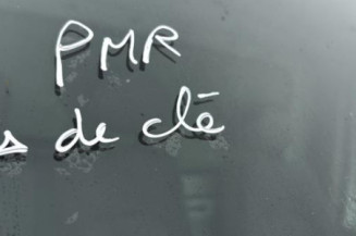 Interrupteur de leve vitre avant droit RENAULT MASTER 2