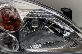 Optique avant principal droit (feux)(phare) SUZUKI LIANA Photo n°1