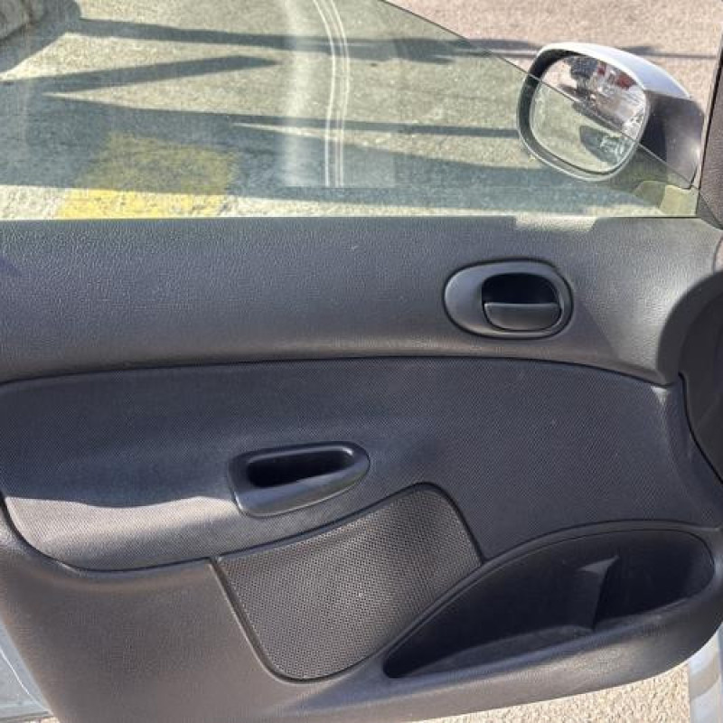 Bouchon de carburant PEUGEOT 206 Photo n°12