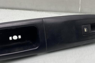 Interrupteur de leve vitre avant droit PEUGEOT 406 Photo n°1