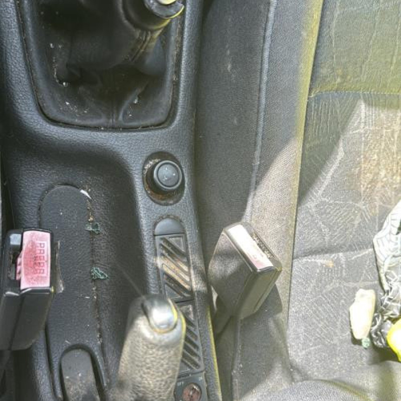 Interrupteur de leve vitre avant droit PEUGEOT 406 Photo n°15