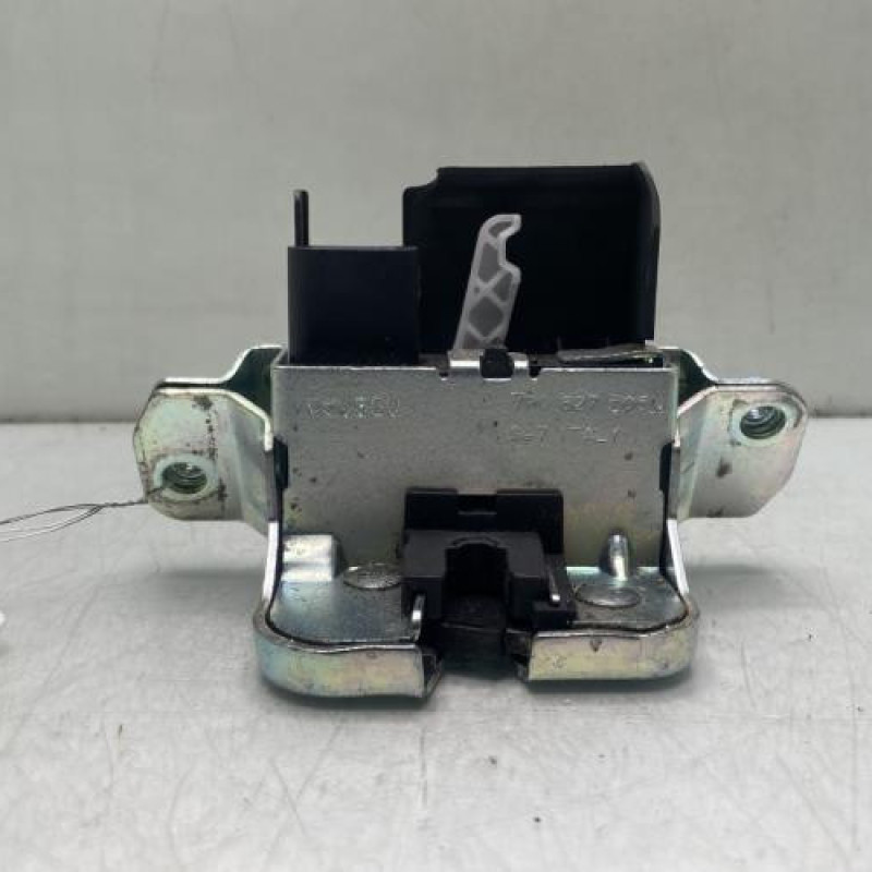 Serrure de coffre VOLKSWAGEN SHARAN 2 Photo n°1