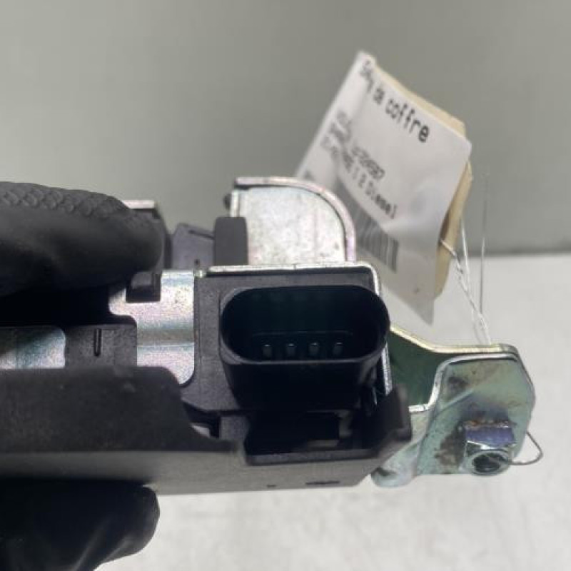 Serrure de coffre VOLKSWAGEN SHARAN 2 Photo n°4