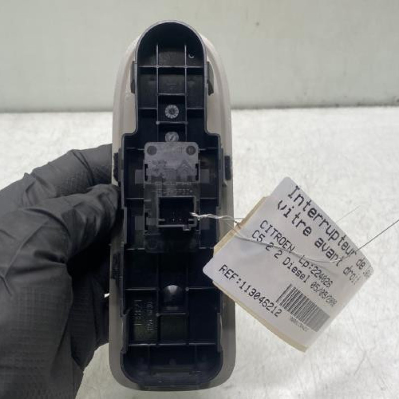 Interrupteur de leve vitre avant droit CITROEN C5 2 Photo n°2