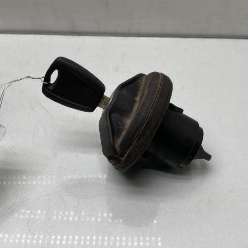 Bouchon de carburant CITROEN NEMO Photo n°3