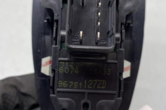 Interrupteur de leve vitre avant gauche PEUGEOT 208 1