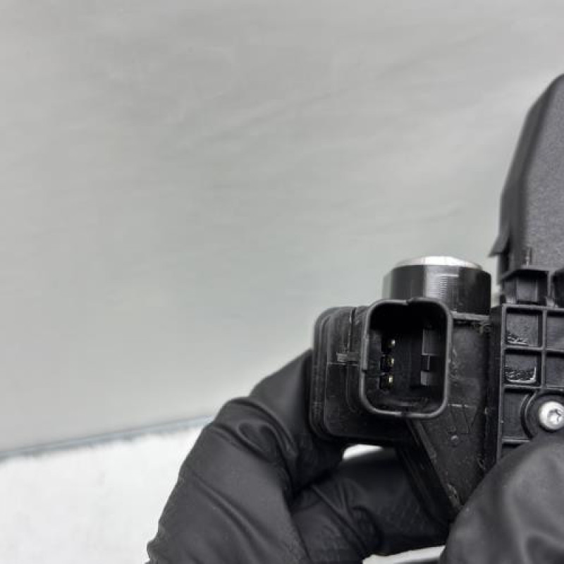 Serrure de coffre PEUGEOT 208 1 Photo n°2