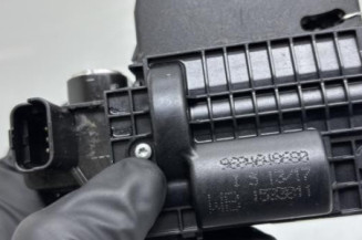 Serrure de coffre PEUGEOT 208 1