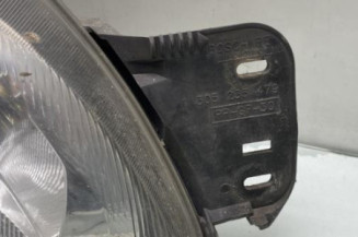 Optique avant principal droit (feux)(phare) FORD FIESTA 4