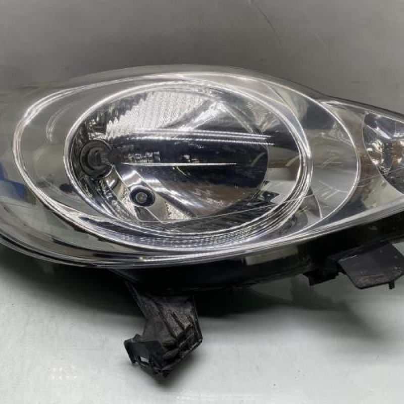 Optique avant principal droit (feux)(phare) PEUGEOT 107 Photo n°1