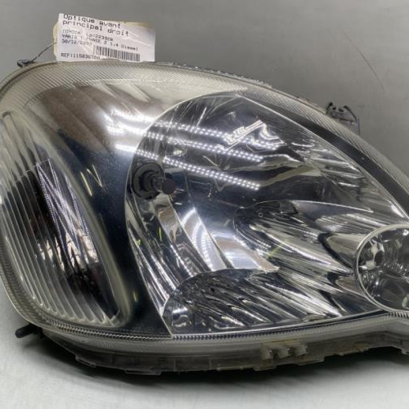 Optique avant principal droit (feux)(phare) TOYOTA YARIS 1 Photo n°1