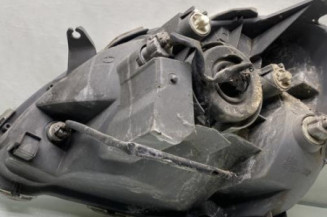 Optique avant principal droit (feux)(phare) TOYOTA YARIS 1