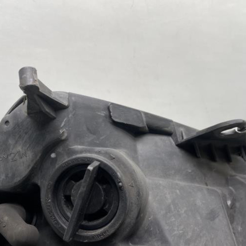 Optique avant principal gauche (feux)(phare) RENAULT CLIO 2 Photo n°3