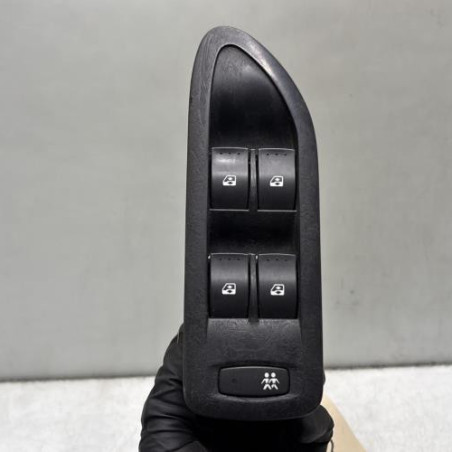 Interrupteur de leve vitre avant gauche RENAULT LAGUNA 2 Photo n°1