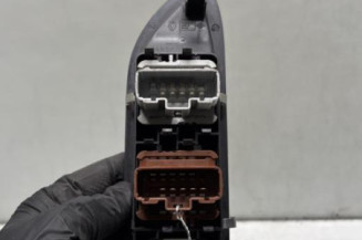 Interrupteur de leve vitre avant gauche RENAULT LAGUNA 2