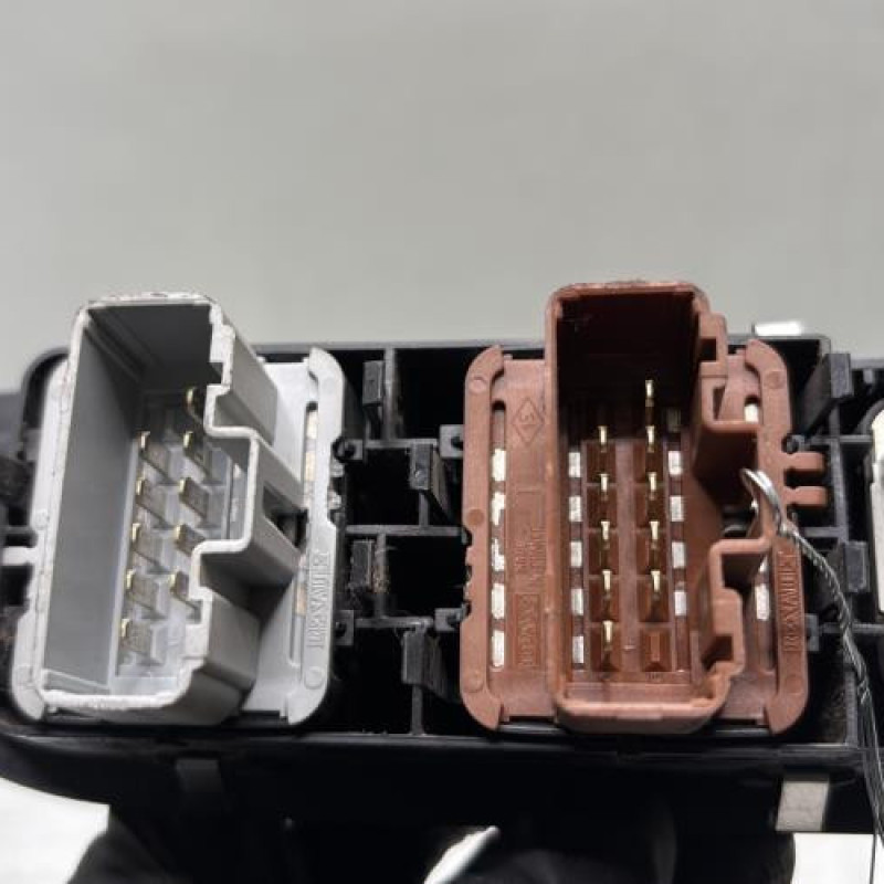 Interrupteur de leve vitre avant gauche RENAULT LAGUNA 2 Photo n°4