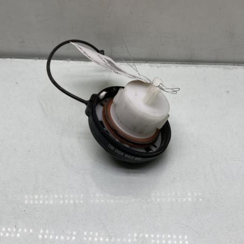 Bouchon de carburant PEUGEOT 5008 2 Photo n°2