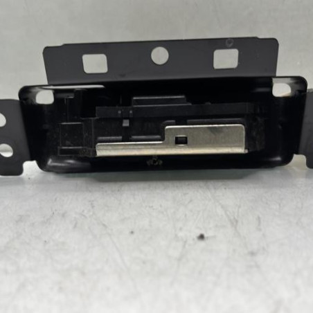 Serrure de coffre PEUGEOT 208 1