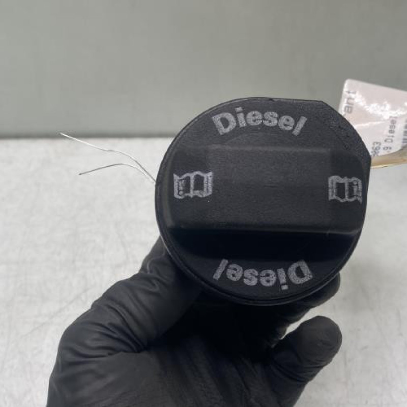 Bouchon de carburant VOLKSWAGEN TOURAN 1 Photo n°1