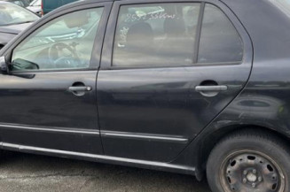 Interrupteur de leve vitre avant gauche SKODA FABIA 1