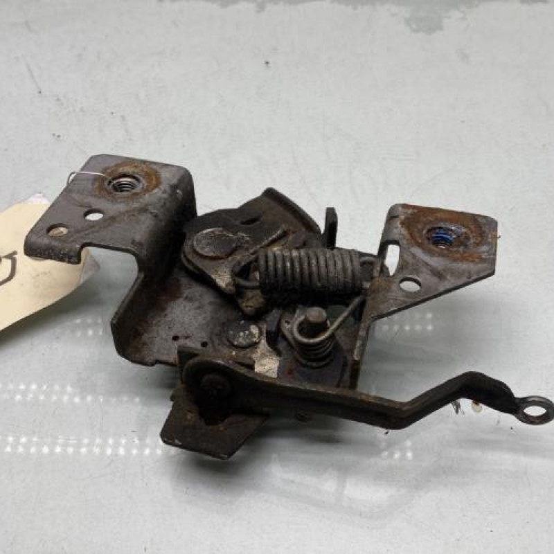 Fermeture de capot FORD FIESTA 5 Photo n°2