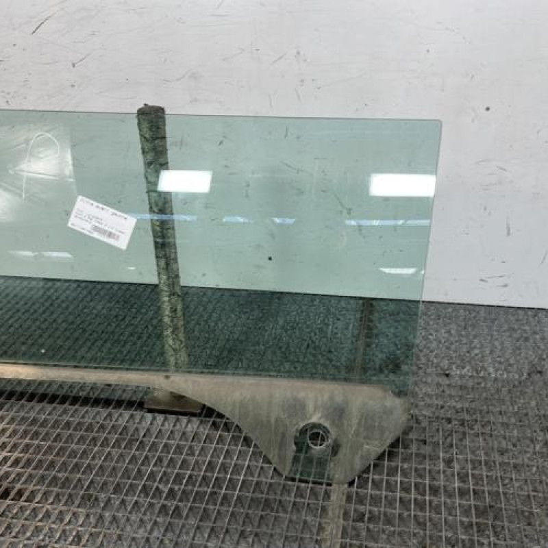 Vitre avant gauche MINI MINI 2 R56 Photo n°3