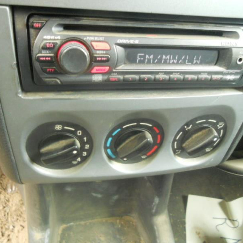 Capot PEUGEOT PARTNER 1 Photo n°8