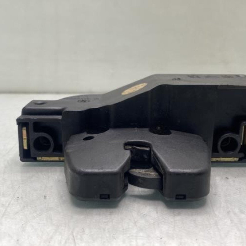 Serrure de coffre PEUGEOT 607 Photo n°1