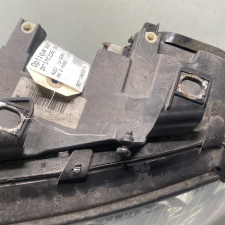 Optique avant principal gauche (feux)(phare) AUDI A4 2