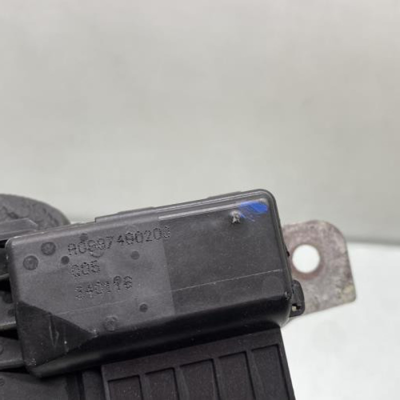 Serrure de coffre MERCEDES CLASSE A 176 Photo n°4