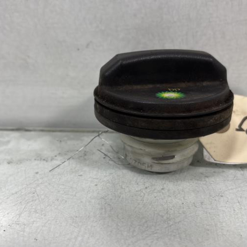 Bouchon de carburant FORD FIESTA 5 Photo n°4