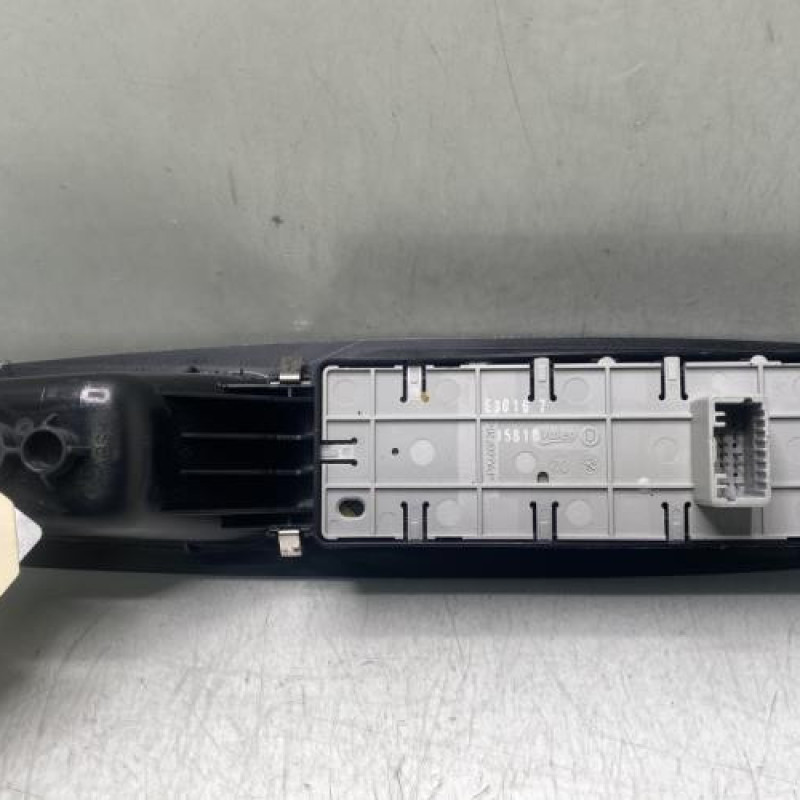 Interrupteur de leve vitre avant gauche RENAULT SCENIC 3 Photo n°3