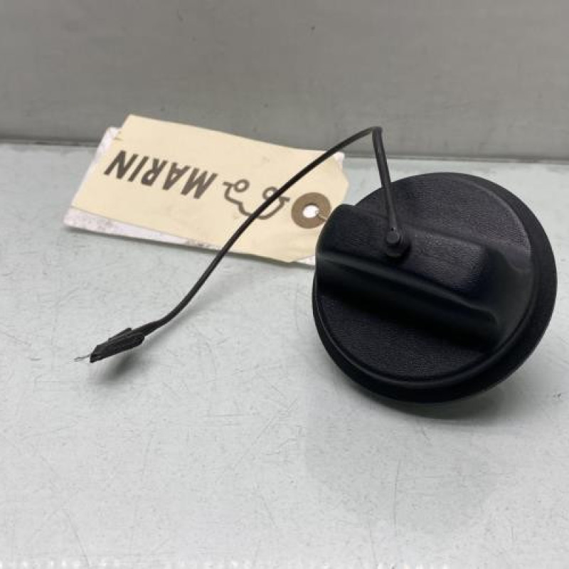 Bouchon de carburant RENAULT CAPTUR 1 Photo n°1