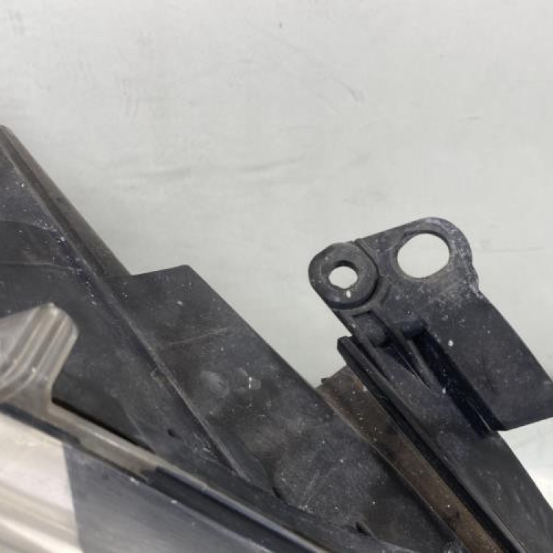 Optique avant principal droit (feux)(phare) OPEL ZAFIRA B Photo n°4