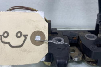 Serrure de coffre FORD FIESTA 5