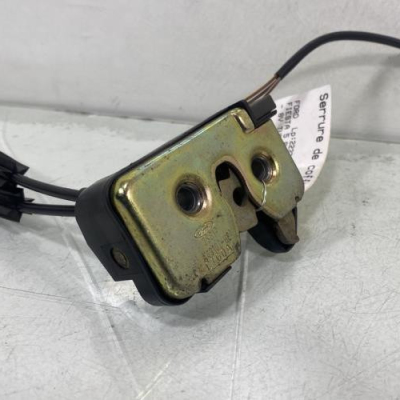 Serrure de coffre FORD FIESTA 5 Photo n°5