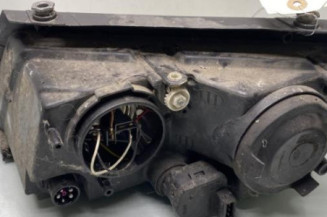 Optique avant principal droit (feux)(phare) VOLKSWAGEN PASSAT 4