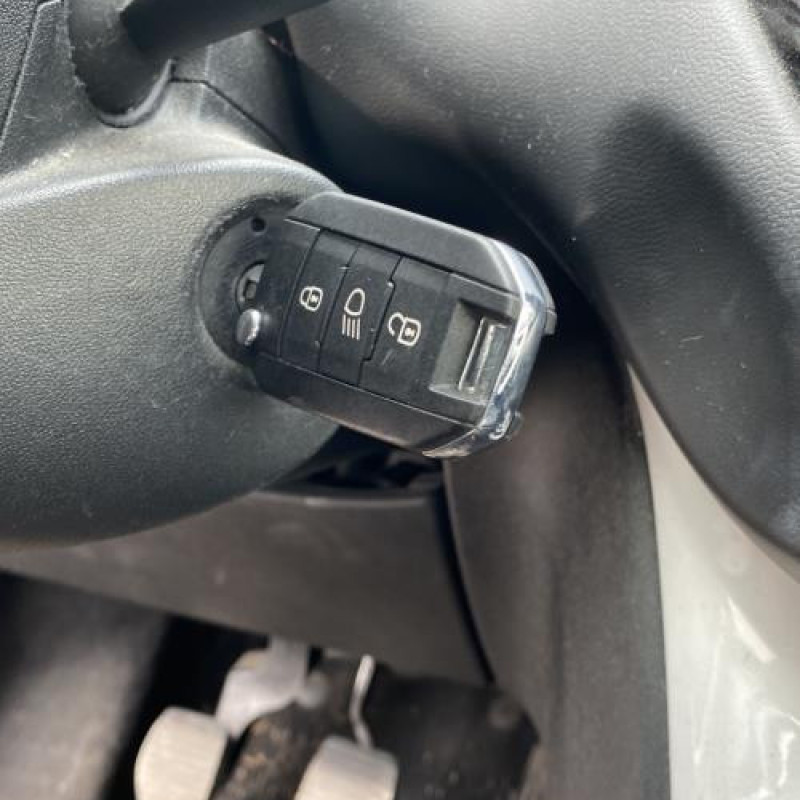 Tambour arriere droit PEUGEOT 208 1 Photo n°3