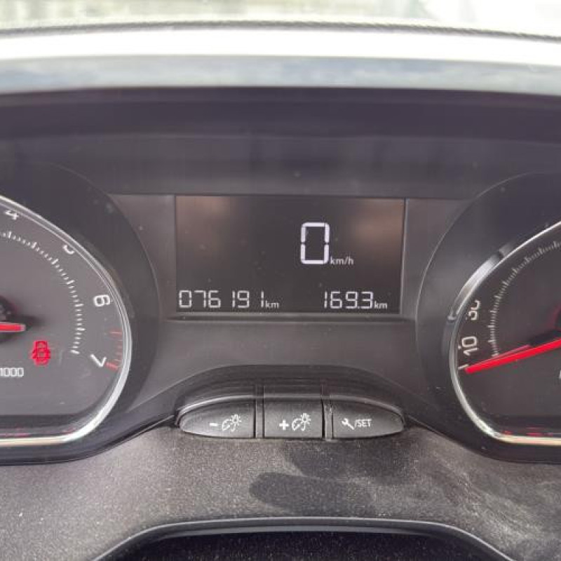 Tambour arriere droit PEUGEOT 208 1 Photo n°18