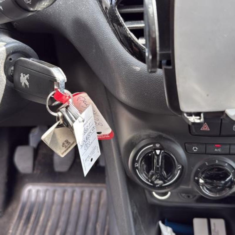 Tambour arriere droit PEUGEOT 208 1 Photo n°19