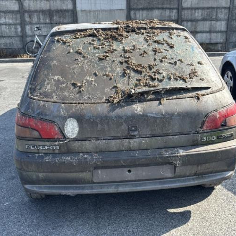 Reservoir essence PEUGEOT 306 Photo n°6