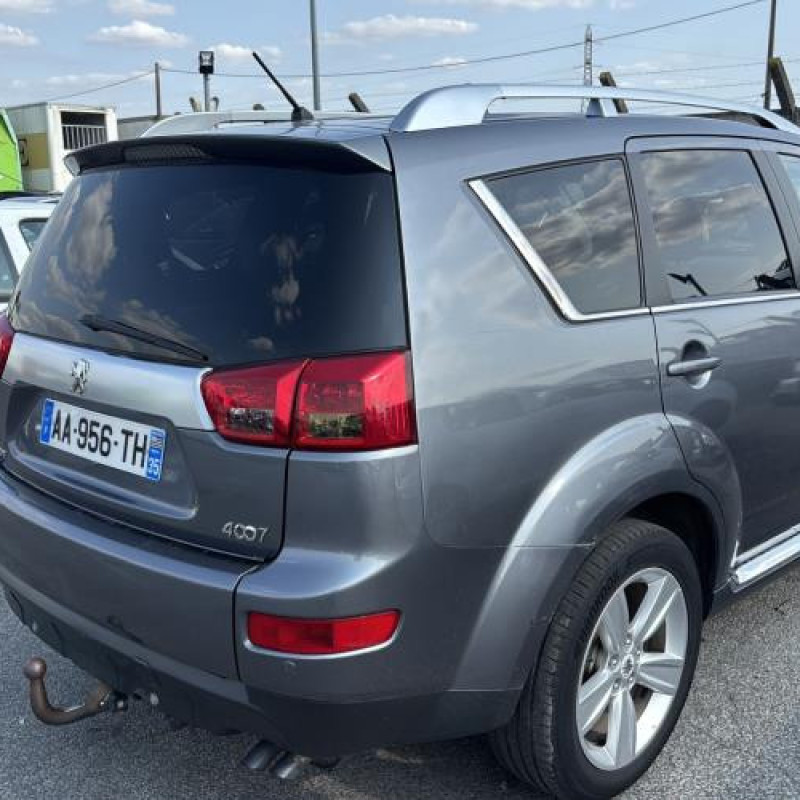 Feu arriere principal droit (feux) PEUGEOT 4007 Photo n°3