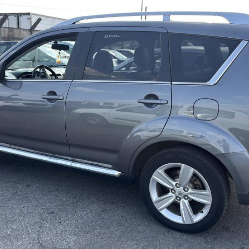 Feu arriere principal droit (feux) PEUGEOT 4007 Photo n°7