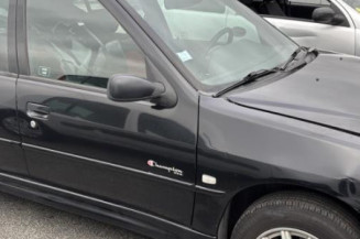 Reservoir essence PEUGEOT 306