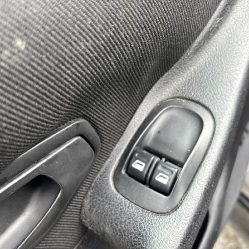 Reservoir essence PEUGEOT 306 Photo n°10