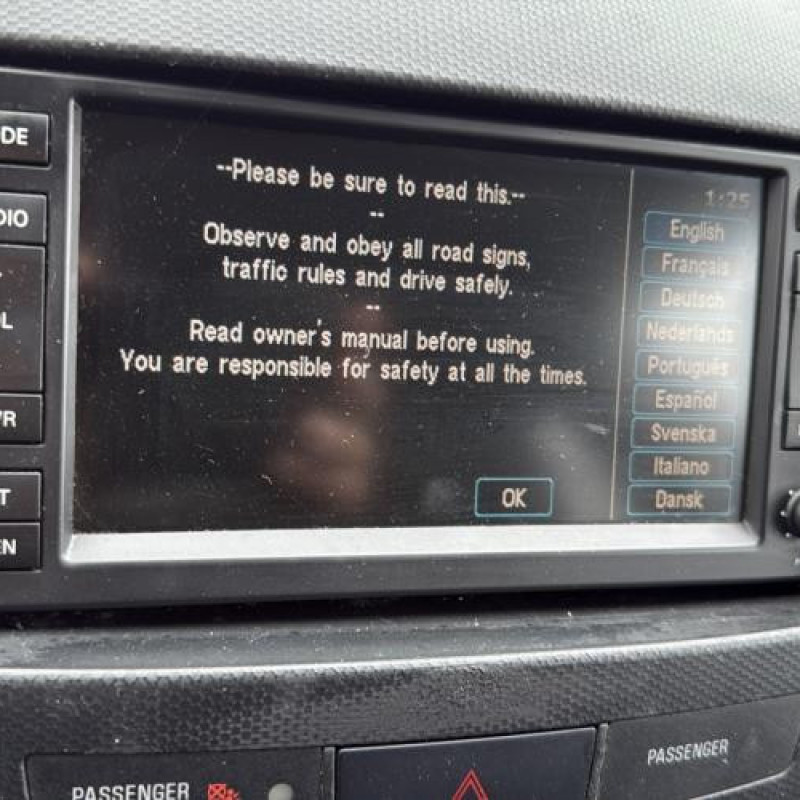 Bouton de warning PEUGEOT 4007 Photo n°16