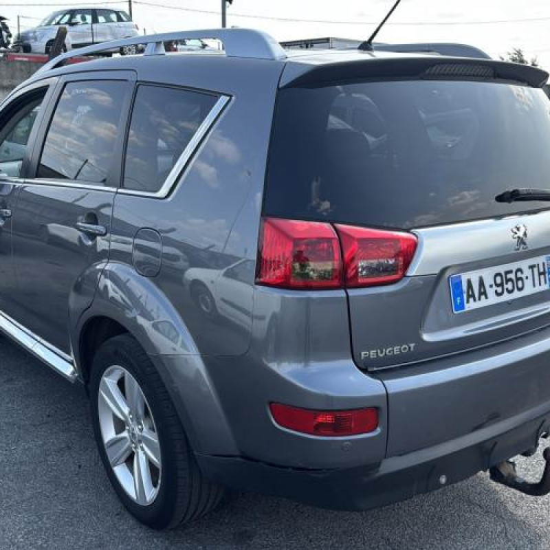 Reservoir essence PEUGEOT 4007 Photo n°4