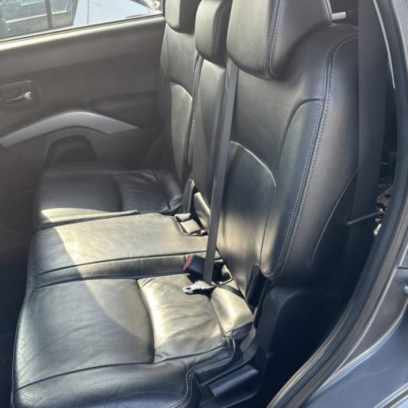 Reservoir essence PEUGEOT 4007 Photo n°13